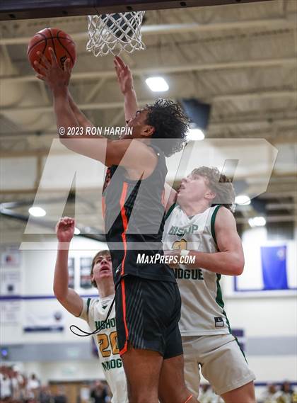Thumbnail 2 in Douglas vs. Bishop Manogue photogallery.