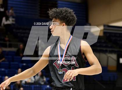 Thumbnail 1 in Valley Christian vs. Stone Ridge Christian (CIF SJS D6 Final) photogallery.