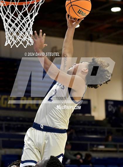 Thumbnail 2 in Valley Christian vs. Stone Ridge Christian (CIF SJS D6 Final) photogallery.