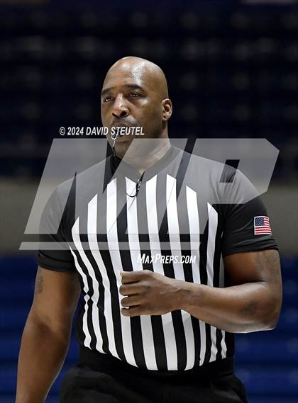 Thumbnail 2 in Valley Christian vs. Stone Ridge Christian (CIF SJS D6 Final) photogallery.