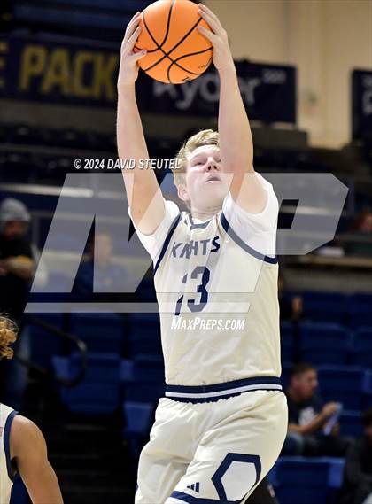 Thumbnail 1 in Valley Christian vs. Stone Ridge Christian (CIF SJS D6 Final) photogallery.