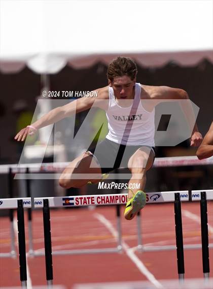Thumbnail 1 in CHSAA Finals (Hurdles) photogallery.