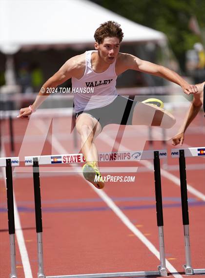 Thumbnail 3 in CHSAA Finals (Hurdles) photogallery.