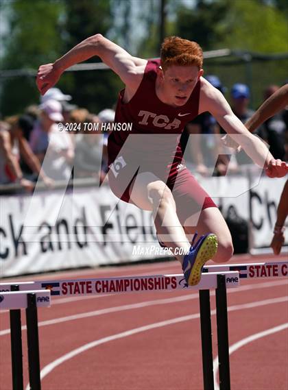 Thumbnail 2 in CHSAA Finals (Hurdles) photogallery.