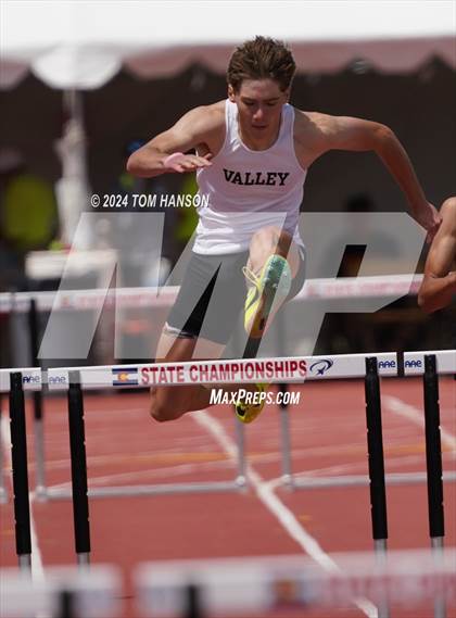 Thumbnail 3 in CHSAA Finals (Hurdles) photogallery.
