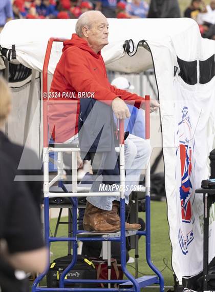 Thumbnail 3 in Westlake vs North Shore (TX UIL 6A D1 Football State Semifinal Playoff) photogallery.