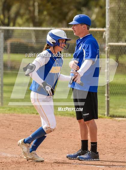 Thumbnail 2 in Rio Mesa vs. Agoura photogallery.