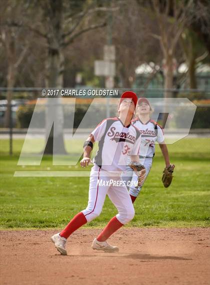 Thumbnail 2 in Rio Mesa vs. Agoura photogallery.