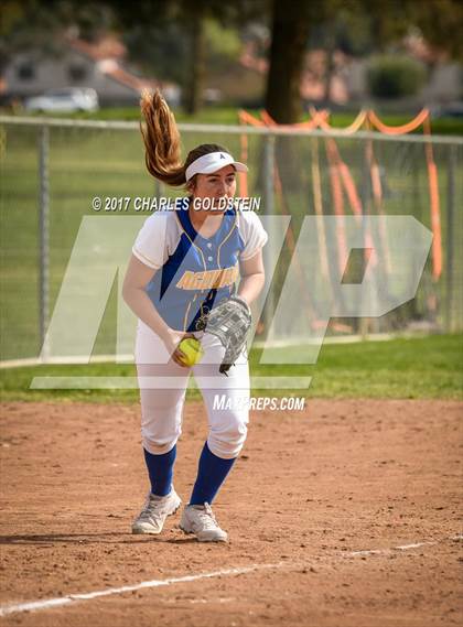 Thumbnail 2 in Rio Mesa vs. Agoura photogallery.