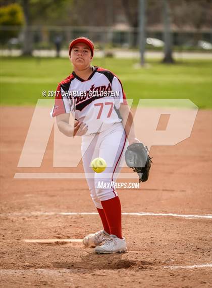Thumbnail 3 in Rio Mesa vs. Agoura photogallery.