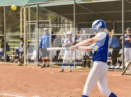 Thumbnail 2 in Rio Mesa vs. Agoura photogallery.