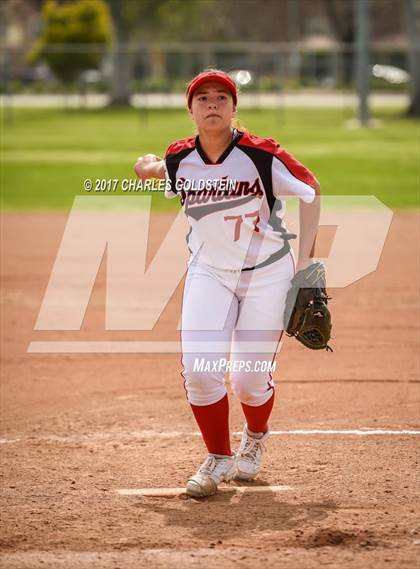 Thumbnail 2 in Rio Mesa vs. Agoura photogallery.