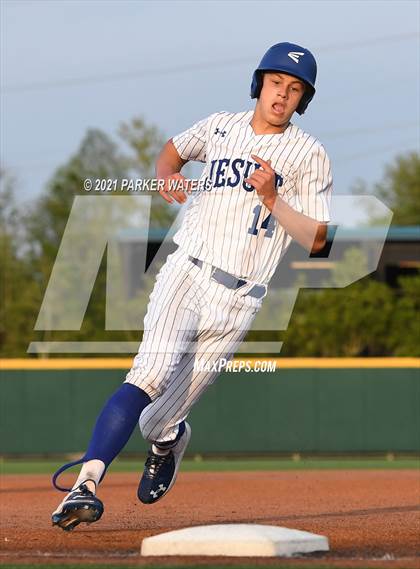 Thumbnail 1 in Archbishop Rummel @ Jesuit photogallery.