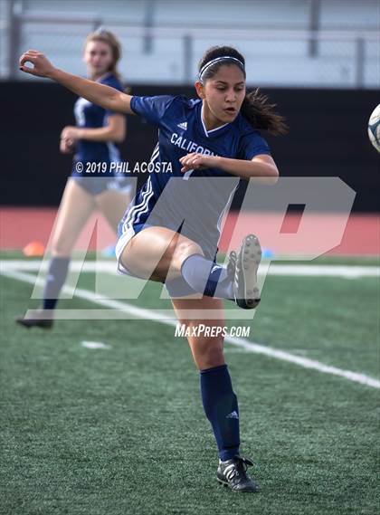 Thumbnail 2 in California vs. Mayfair (Best of the West Tournament) photogallery.