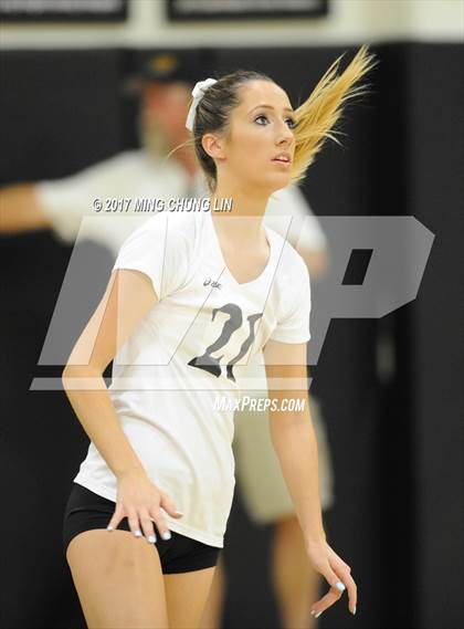 Thumbnail 1 in Canyon @ Foothill photogallery.
