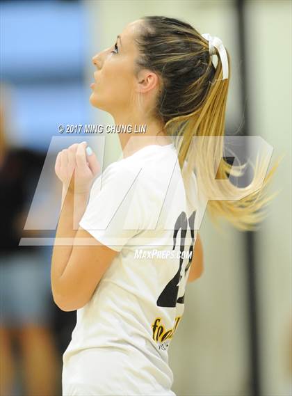 Thumbnail 1 in Canyon @ Foothill photogallery.