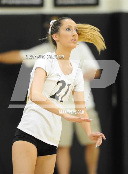 Thumbnail 3 in Canyon @ Foothill photogallery.