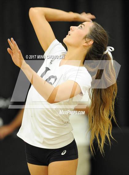 Thumbnail 1 in Canyon @ Foothill photogallery.