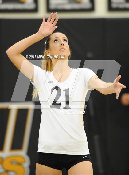 Thumbnail 2 in Canyon @ Foothill photogallery.