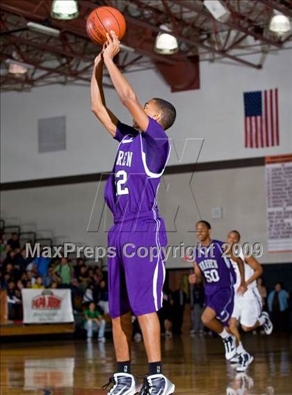 Thumbnail 3 in Dobie vs. Warren (McDonalds Texas Invitational) photogallery.
