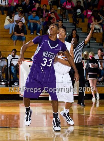 Thumbnail 1 in Dobie vs. Warren (McDonalds Texas Invitational) photogallery.
