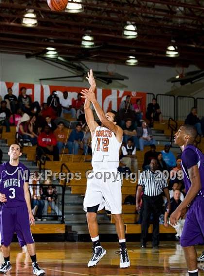 Thumbnail 2 in Dobie vs. Warren (McDonalds Texas Invitational) photogallery.