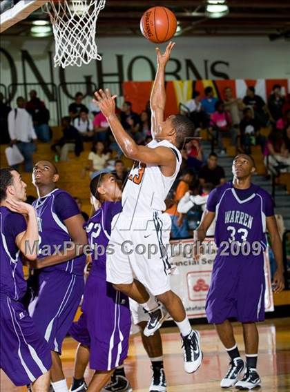 Thumbnail 2 in Dobie vs. Warren (McDonalds Texas Invitational) photogallery.