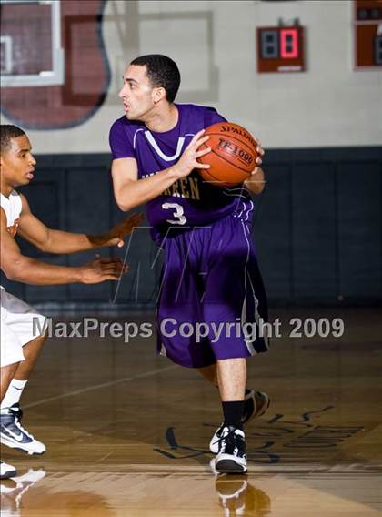 Thumbnail 3 in Dobie vs. Warren (McDonalds Texas Invitational) photogallery.
