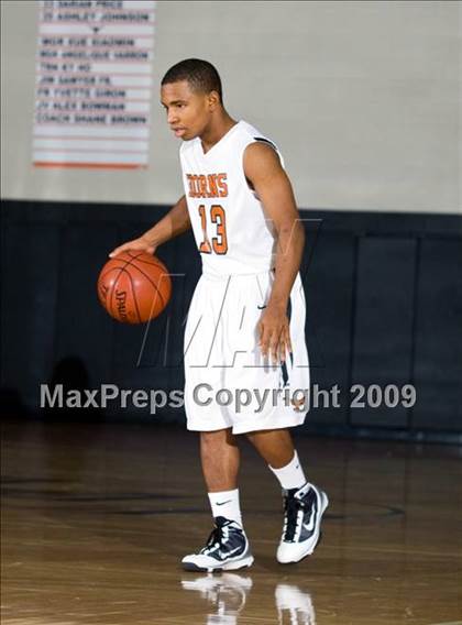 Thumbnail 1 in Dobie vs. Warren (McDonalds Texas Invitational) photogallery.