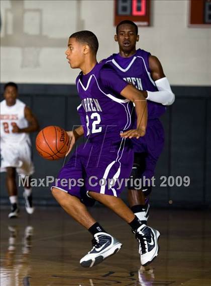 Thumbnail 3 in Dobie vs. Warren (McDonalds Texas Invitational) photogallery.