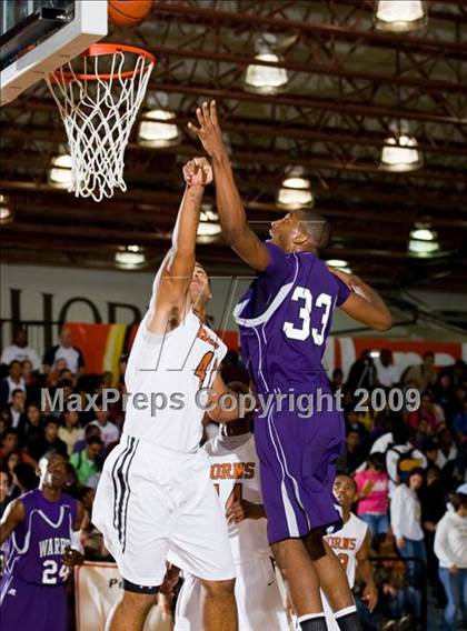 Thumbnail 2 in Dobie vs. Warren (McDonalds Texas Invitational) photogallery.