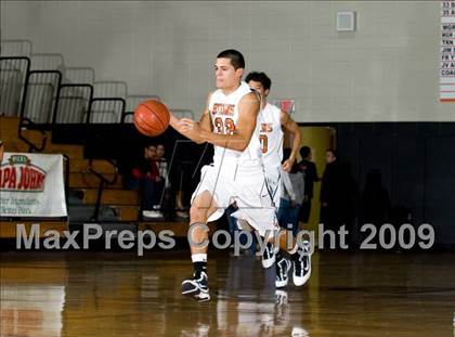 Thumbnail 3 in Dobie vs. Warren (McDonalds Texas Invitational) photogallery.