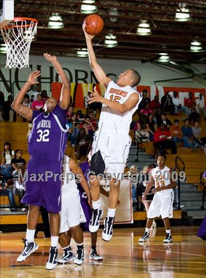 Thumbnail 2 in Dobie vs. Warren (McDonalds Texas Invitational) photogallery.