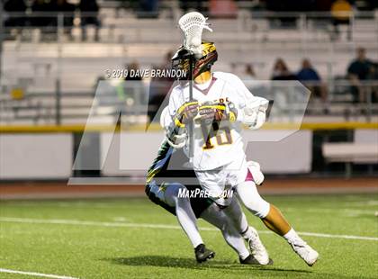 Thumbnail 3 in Royal @ Simi Valley photogallery.