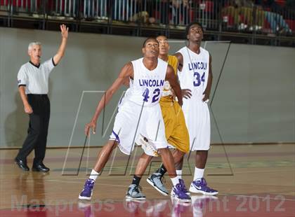 Thumbnail 1 in Lincoln vs South Oak Cliff (DFW Tip Off Classic) photogallery.
