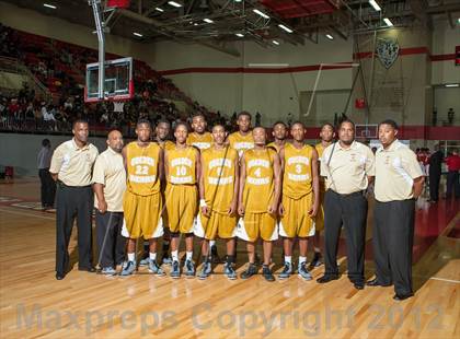 Thumbnail 2 in Lincoln vs South Oak Cliff (DFW Tip Off Classic) photogallery.