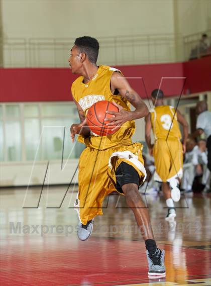 Thumbnail 1 in Lincoln vs South Oak Cliff (DFW Tip Off Classic) photogallery.