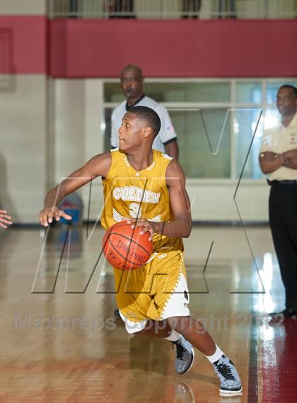 Thumbnail 3 in Lincoln vs South Oak Cliff (DFW Tip Off Classic) photogallery.