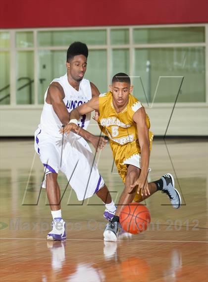 Thumbnail 3 in Lincoln vs South Oak Cliff (DFW Tip Off Classic) photogallery.