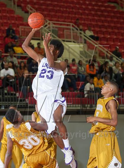 Thumbnail 3 in Lincoln vs South Oak Cliff (DFW Tip Off Classic) photogallery.