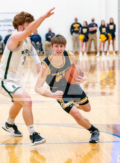 Thumbnail 2 in Covenant Christian vs Shenandoah (IHSAA 2A Regional semi-final) photogallery.