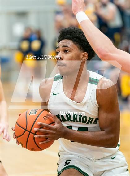 Thumbnail 2 in Covenant Christian vs Shenandoah (IHSAA 2A Regional semi-final) photogallery.