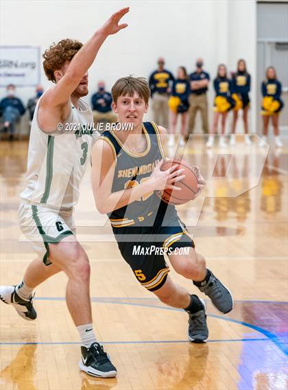 Thumbnail 1 in Covenant Christian vs Shenandoah (IHSAA 2A Regional semi-final) photogallery.