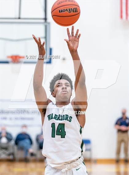 Thumbnail 2 in Covenant Christian vs Shenandoah (IHSAA 2A Regional semi-final) photogallery.