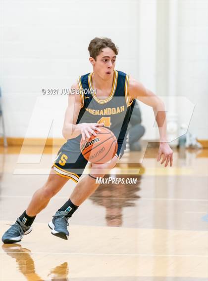 Thumbnail 3 in Covenant Christian vs Shenandoah (IHSAA 2A Regional semi-final) photogallery.