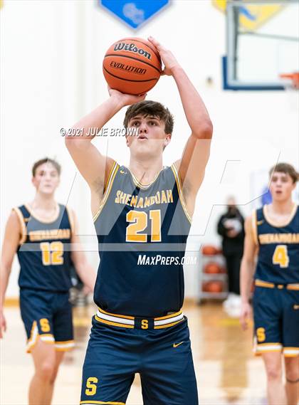Thumbnail 2 in Covenant Christian vs Shenandoah (IHSAA 2A Regional semi-final) photogallery.