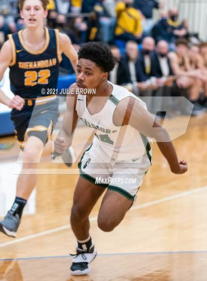 Thumbnail 1 in Covenant Christian vs Shenandoah (IHSAA 2A Regional semi-final) photogallery.
