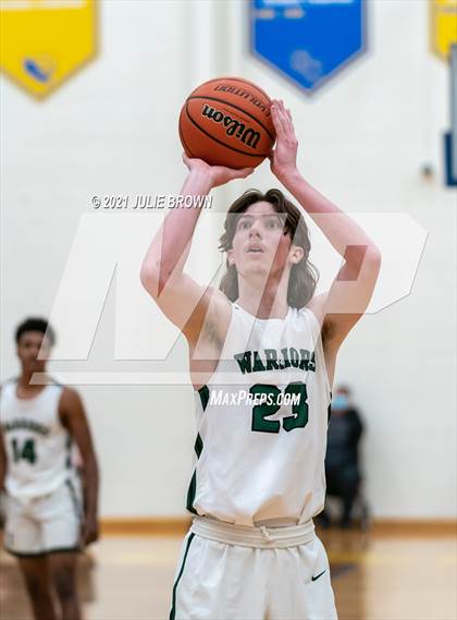 Thumbnail 1 in Covenant Christian vs Shenandoah (IHSAA 2A Regional semi-final) photogallery.