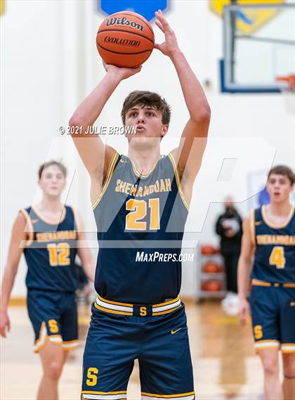 Thumbnail 3 in Covenant Christian vs Shenandoah (IHSAA 2A Regional semi-final) photogallery.