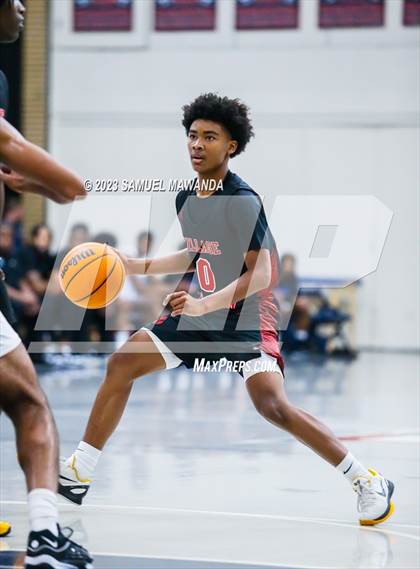 Thumbnail 3 in Price vs Village Christian (21st Annual Rose City Roundball Classic) photogallery.